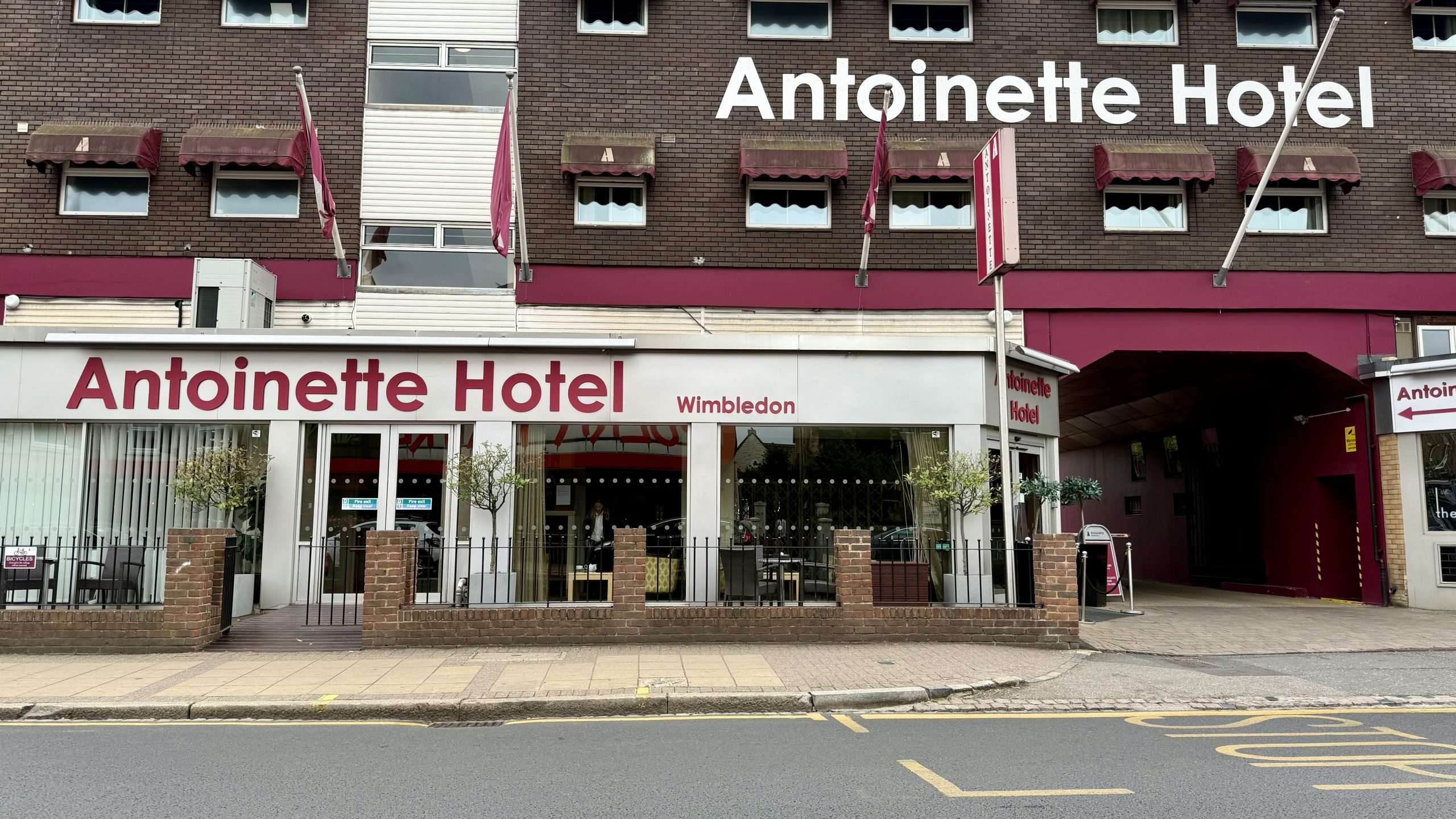 Locksmith Wimbledon by lockout locksmiths